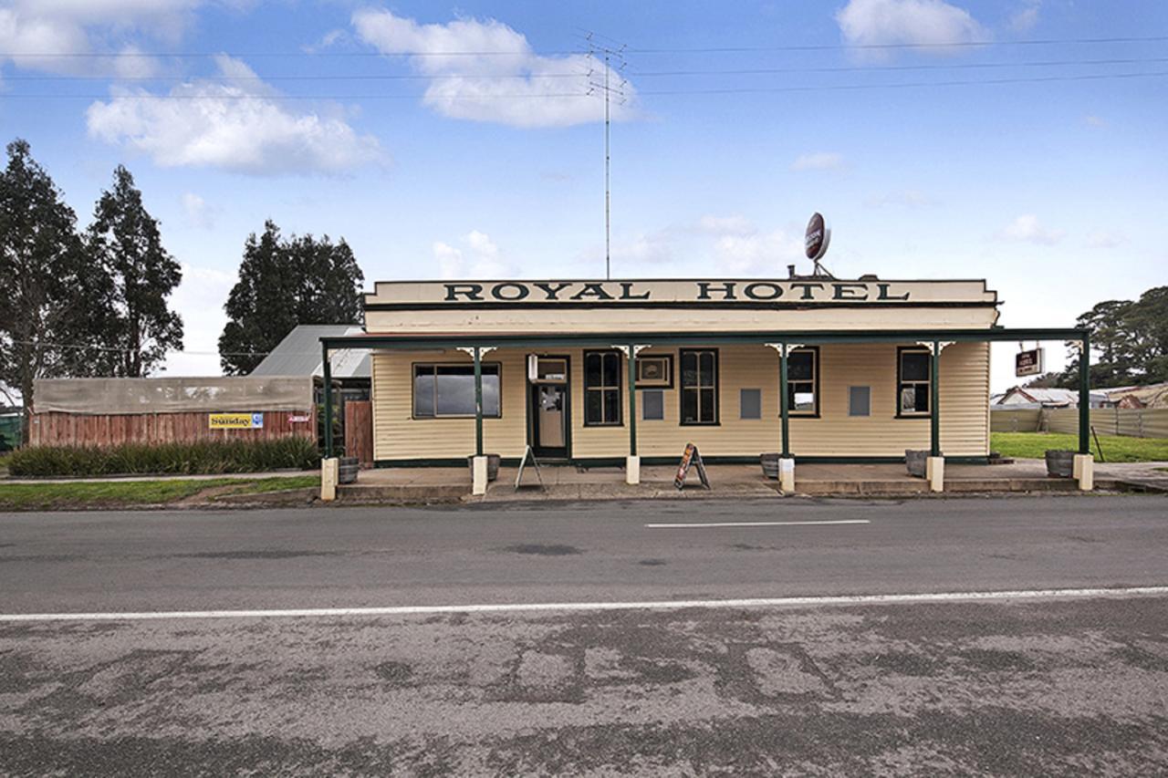 Royal Hotel Snake Valley Exterior foto